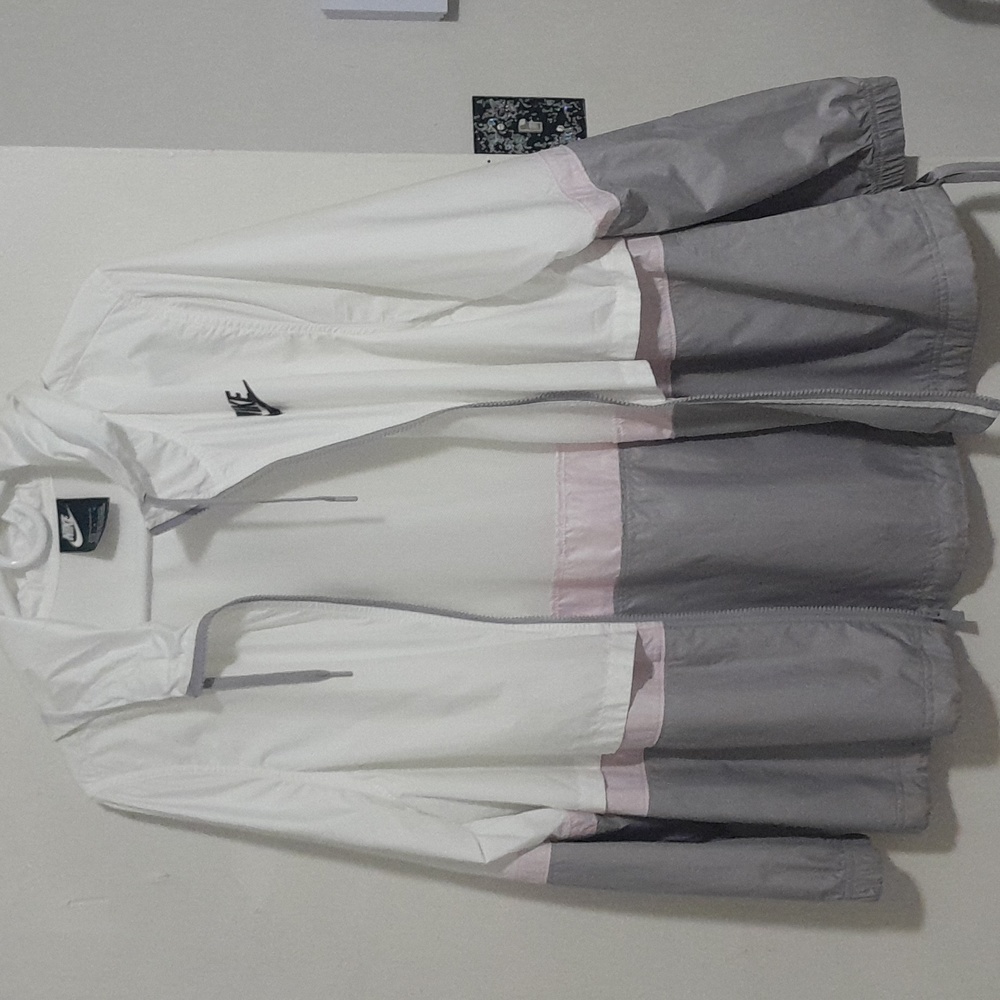 Track suit - Picture 2 of 5